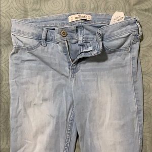 Hollister light wash jeggings, size 1S, W25 L27.